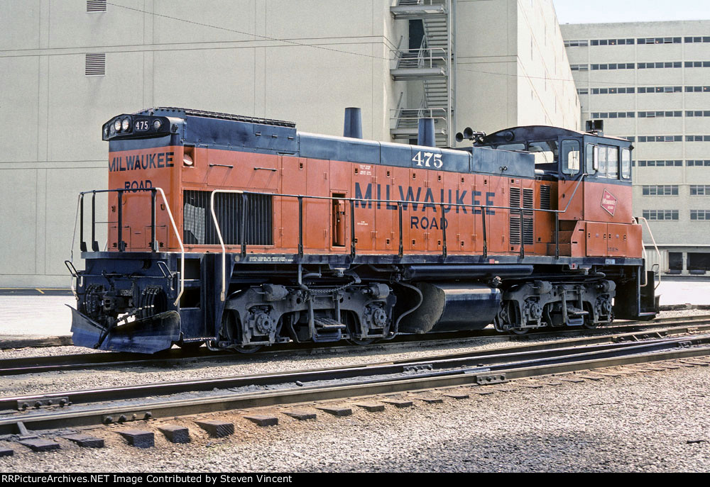 Milwaukee Road MP15AC #475